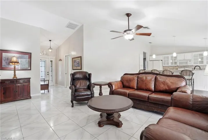 940 10th St Se, Naples, Florida 34117