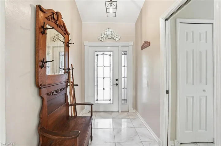 940 10th St Se, Naples, Florida 34117