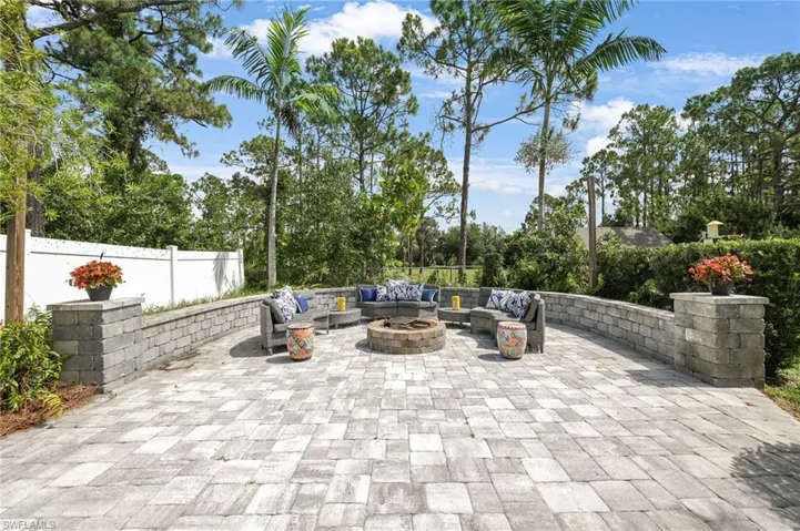 Country Living in a First Class environment!