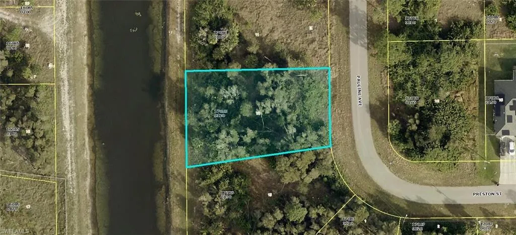 432 Pauline Ave, Lehigh Acres, Florida 33974