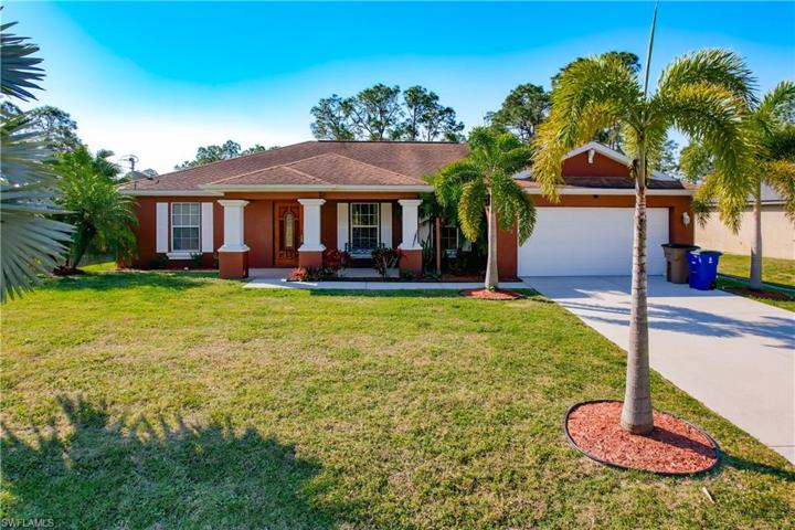 1052  Summa  BLVD, Lehigh Acres, FL 33974
