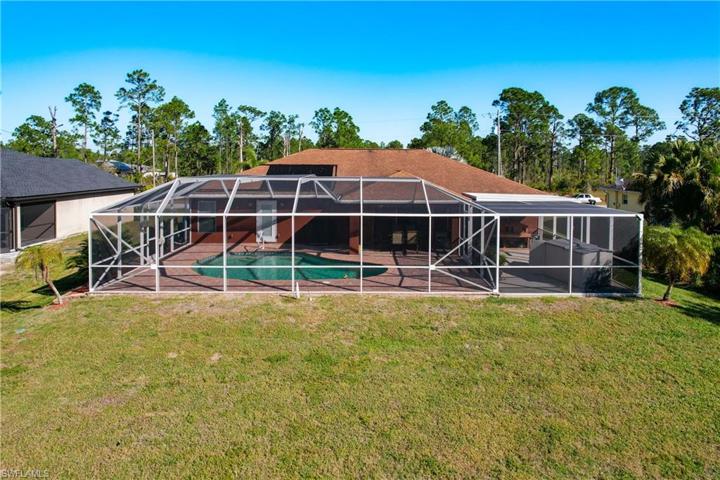 1052  Summa  BLVD, Lehigh Acres, FL 33974