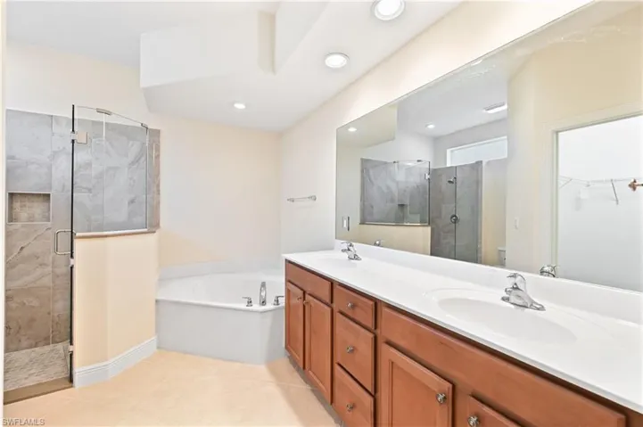 15318  Cortona  WAY, Naples, FL 34120
