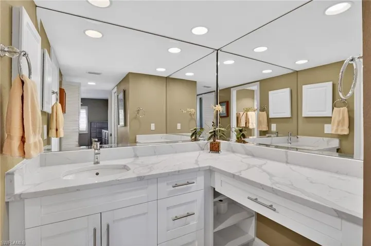 12191 Kelly Sands Way 1504, Fort Myers, Florida 33908