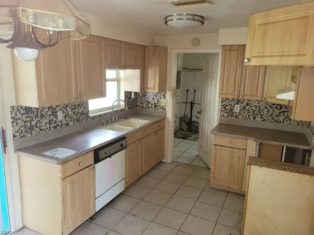 6683 E Tropicana Dr, Fort Myers, Florida 33919