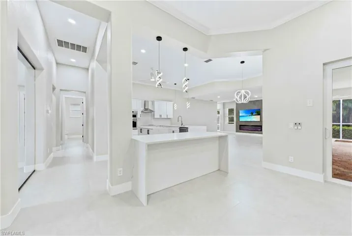 1817 Lagoon Ln, Cape Coral, Florida 33914