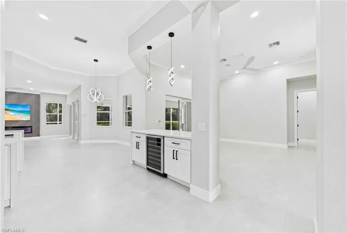 1817 Lagoon Ln, Cape Coral, Florida 33914