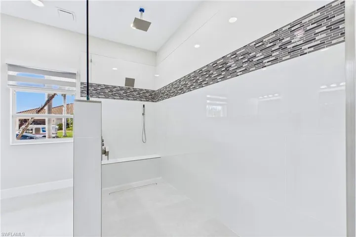 1817 Lagoon Ln, Cape Coral, Florida 33914