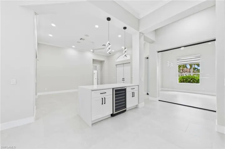 1817 Lagoon Ln, Cape Coral, Florida 33914