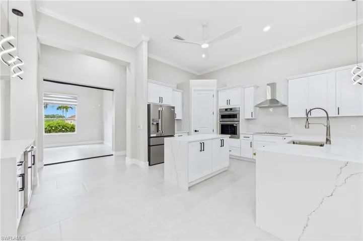 1817 Lagoon Ln, Cape Coral, Florida 33914