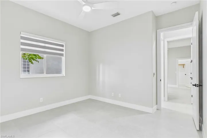1817 Lagoon Ln, Cape Coral, Florida 33914