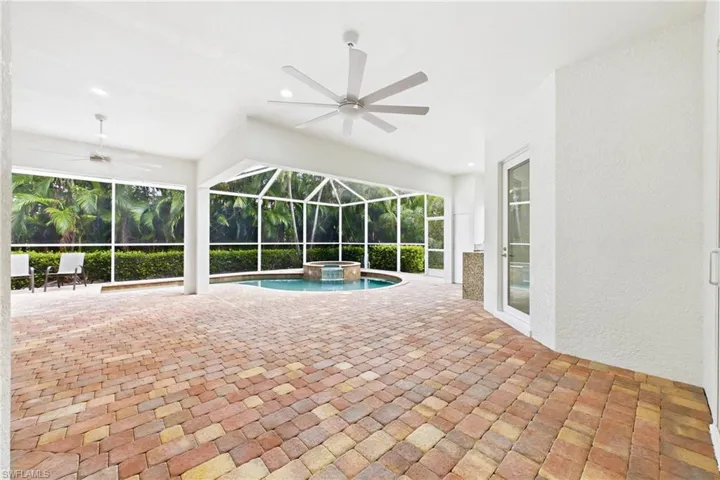 1817 Lagoon Ln, Cape Coral, Florida 33914