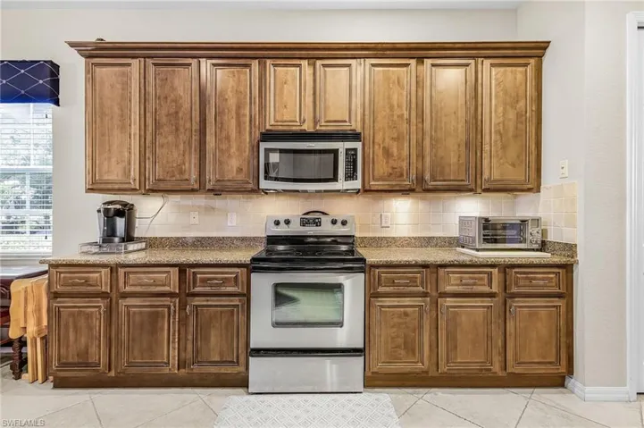 9132 Leatherwood Loop, Lehigh Acres, Florida 33936