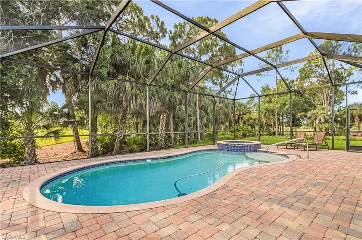 9132 Leatherwood Loop, Lehigh Acres, Florida 33936
