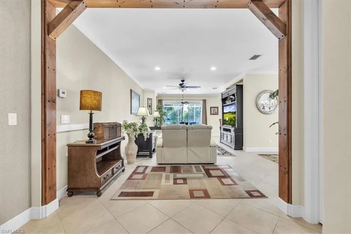 14024 Mirror Dr, Naples, Florida 34114
