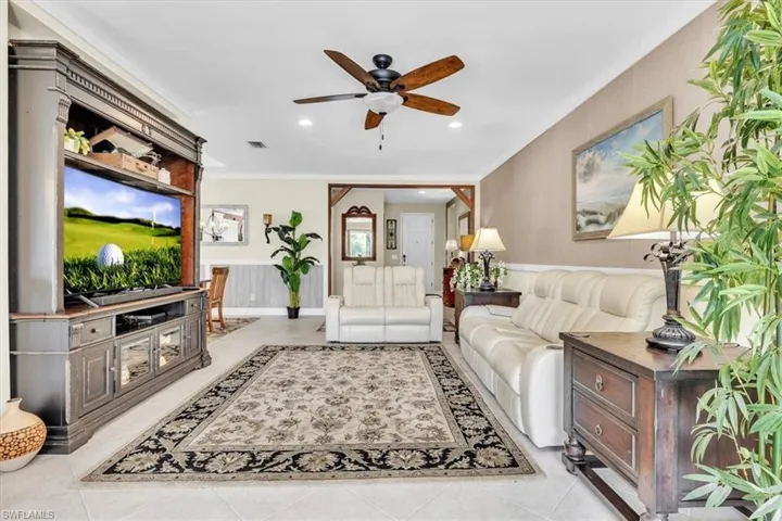 14024 Mirror Dr, Naples, Florida 34114