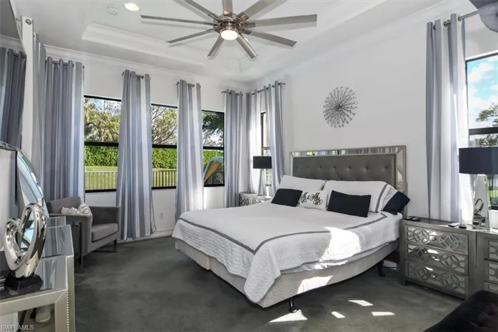 9236  Woodhurst  DR, Naples, FL 34120
