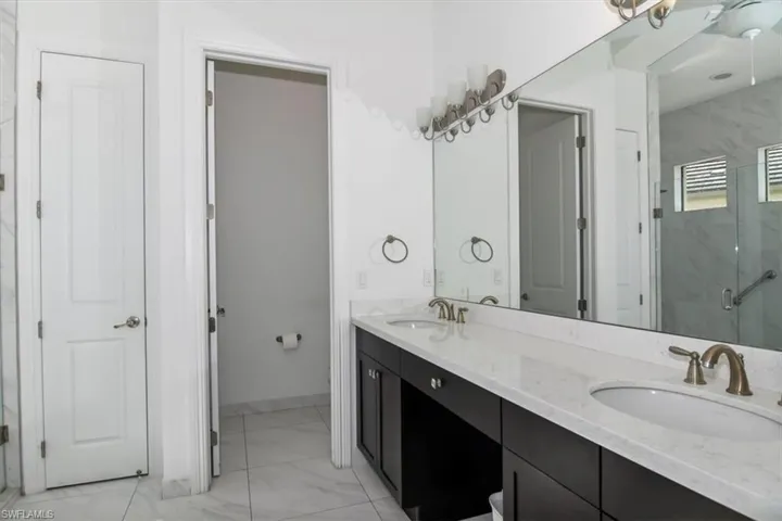 9236  Woodhurst  DR, Naples, FL 34120