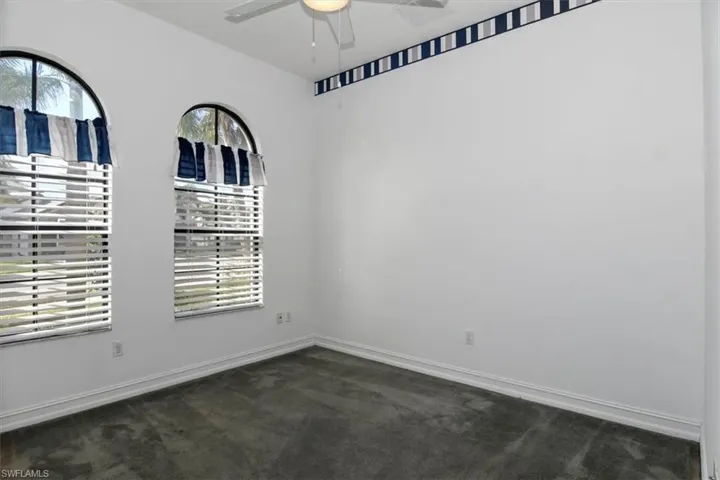 9236  Woodhurst  DR, Naples, FL 34120