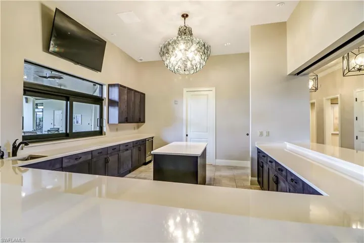 9236  Woodhurst  DR, Naples, FL 34120