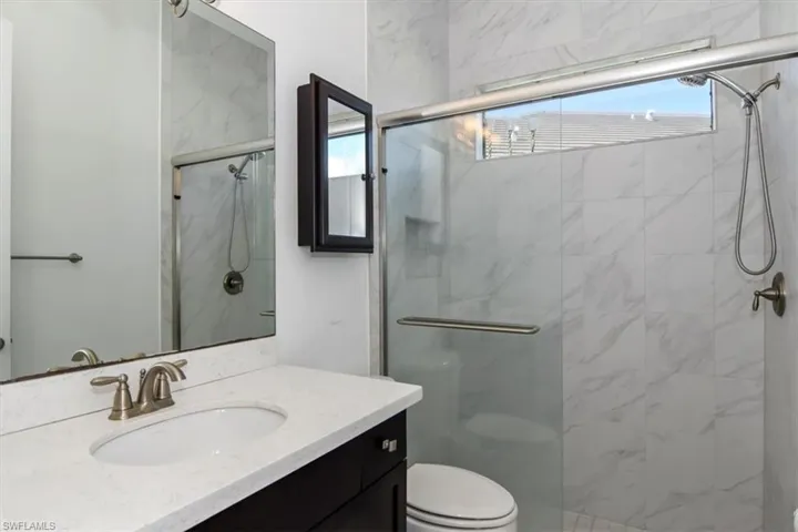 9236  Woodhurst  DR, Naples, FL 34120