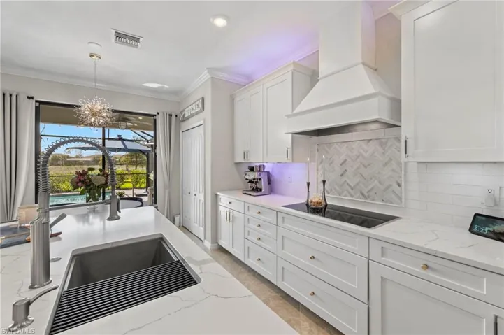 YOUR DREAM HOME - DREAM KITCHEN