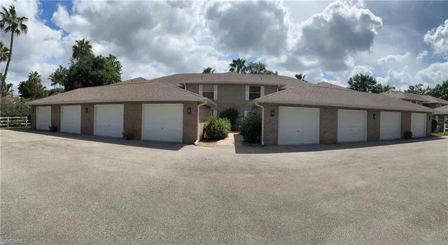 6770  Lone Oak  BLVD, Naples, FL 34109