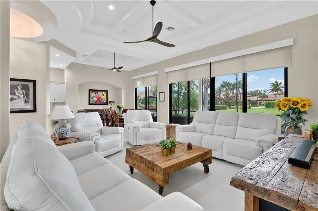 6528 Costa CIR, Naples, FL 34113,225051017