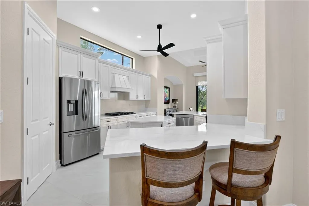 6528 Costa CIR, Naples, FL 34113,225051017