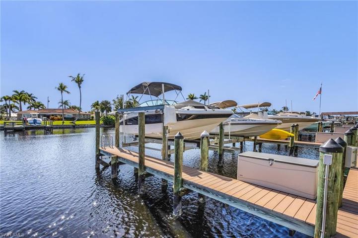Deeded Dock w/Electric Lift