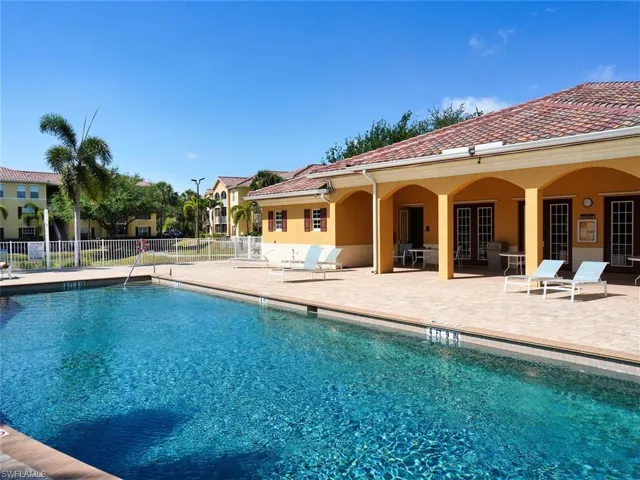 4105 Residence Dr 720, Fort Myers, Florida 33901