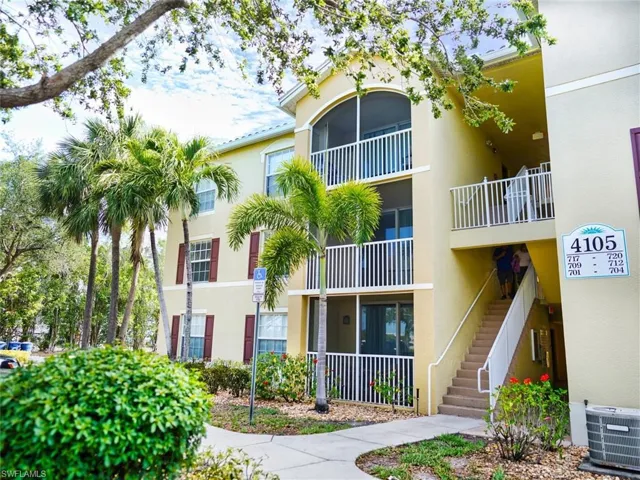 4105 Residence Dr 720, Fort Myers, Florida 33901