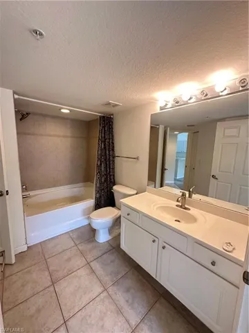 4105 Residence Dr 720, Fort Myers, Florida 33901