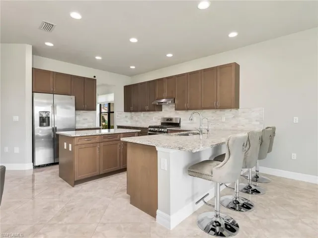 4716 Kensington Cir, Naples, Florida 34119