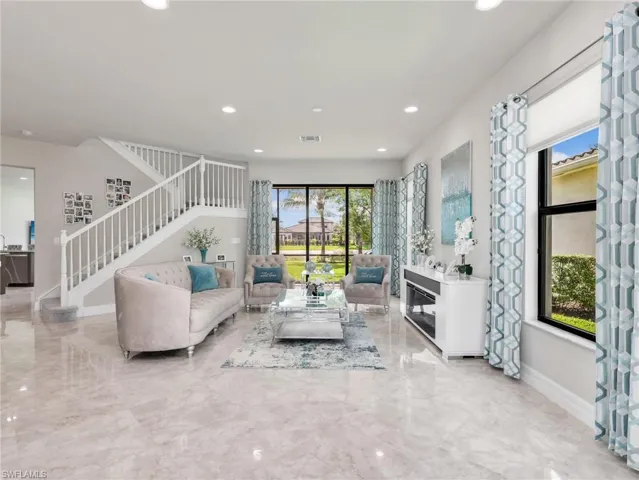 4716 Kensington Cir, Naples, Florida 34119
