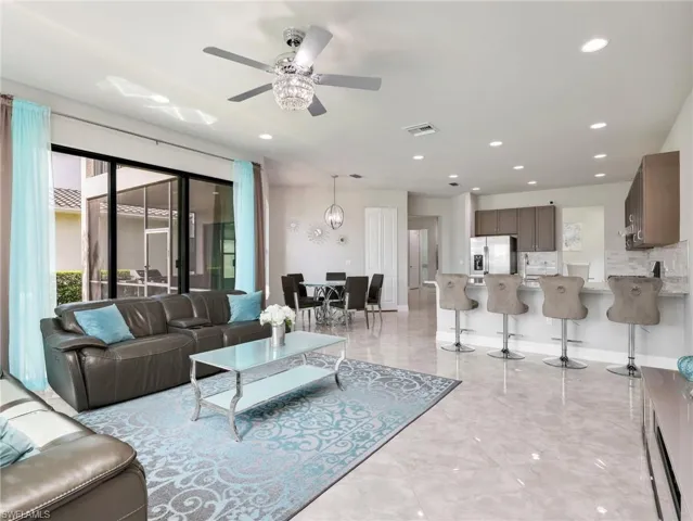 4716 Kensington Cir, Naples, Florida 34119