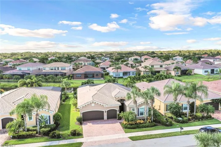 6592  Marbella  LN, Naples, FL 34105