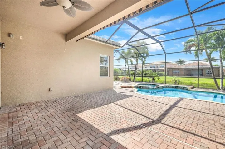 6592  Marbella  LN, Naples, FL 34105