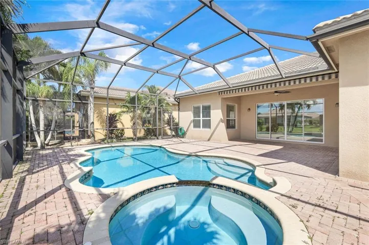 6592  Marbella  LN, Naples, FL 34105