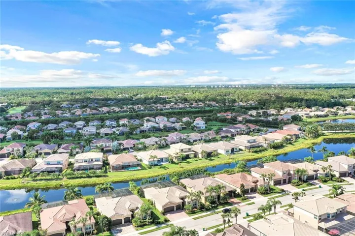 6592  Marbella  LN, Naples, FL 34105