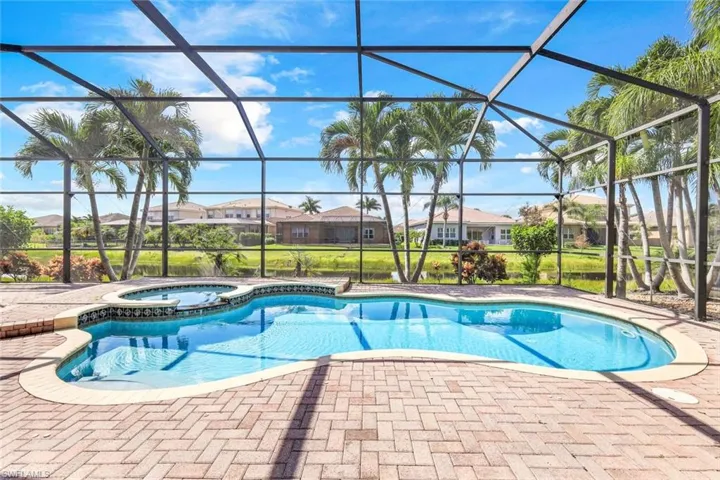 6592  Marbella  LN, Naples, FL 34105