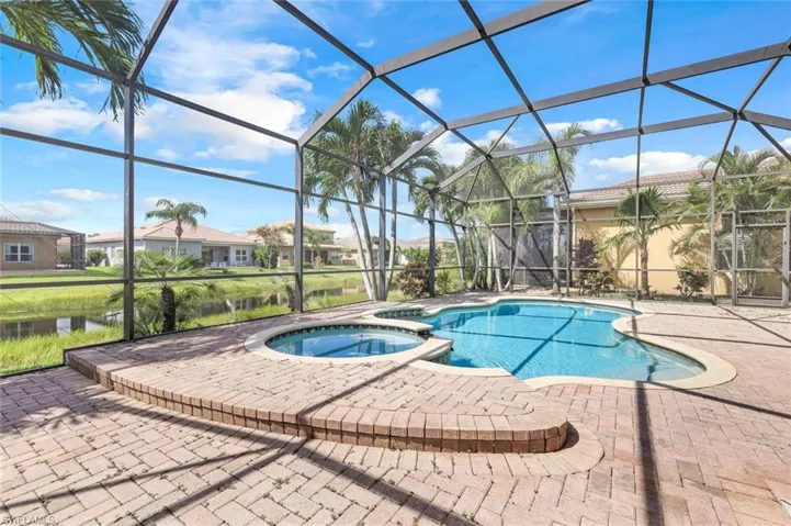 6592  Marbella  LN, Naples, FL 34105