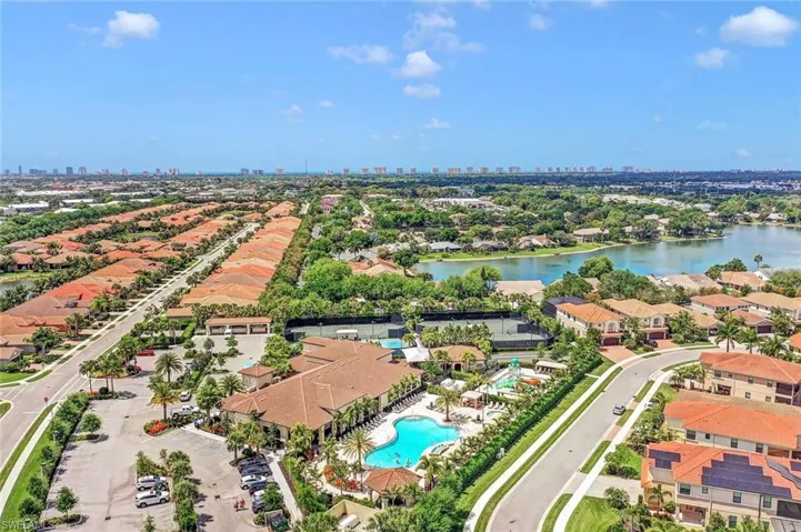 6592  Marbella  LN, Naples, FL 34105