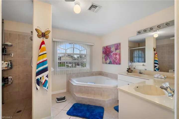 412 NE 18th  AVE, Cape Coral, FL 33909