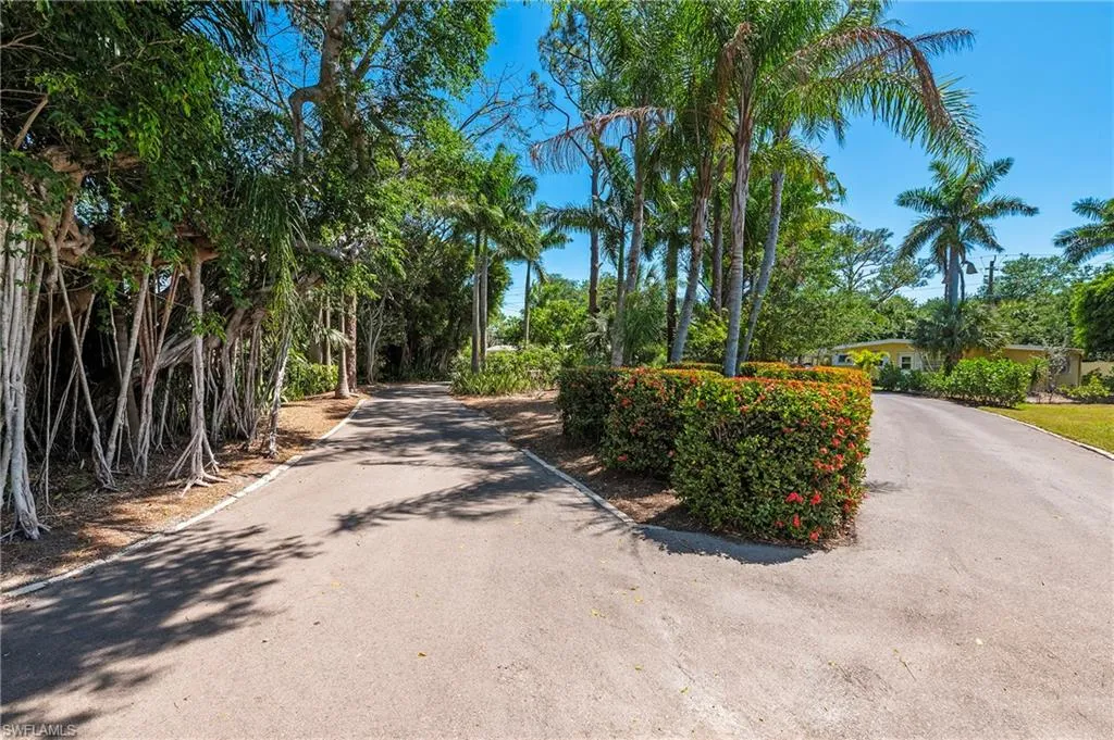 4912 West BLVD, Naples, FL 34103,225037675