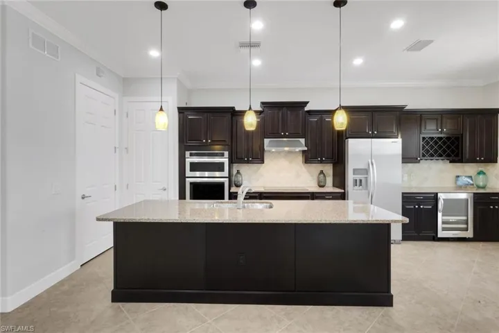 9179 Flint Ct, Naples, Florida 34120