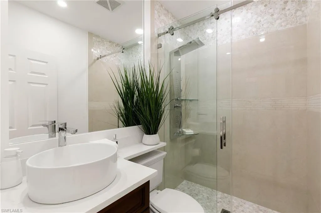 221 10th ST, Naples, FL 34117,225047621