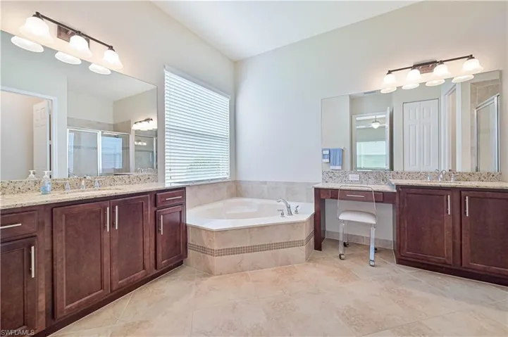 11220  Sparkleberry  DR, Fort Myers, FL 33913