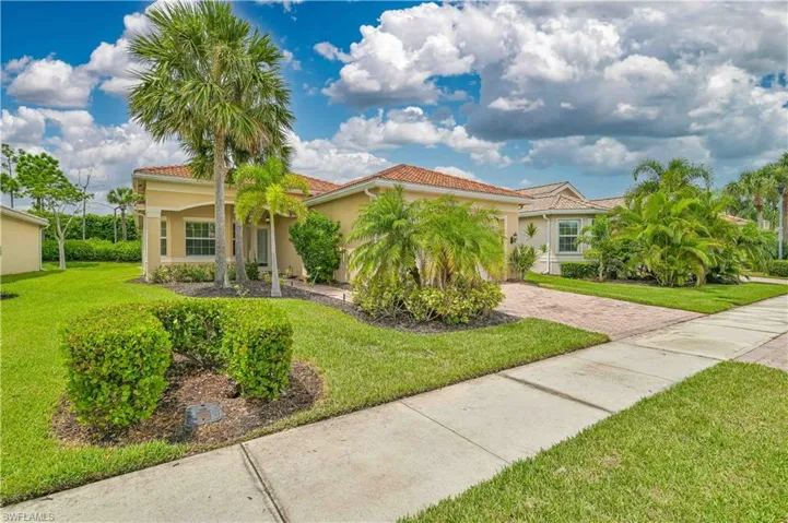 11220  Sparkleberry  DR, Fort Myers, FL 33913