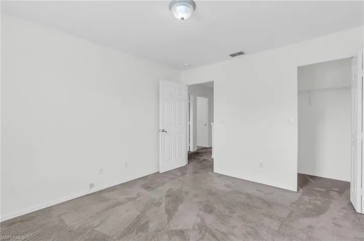 7655  Meadow Lakes  DR, Naples, FL 34104